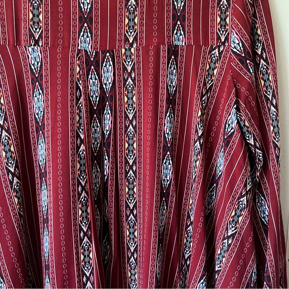 JODIFL Burgundy Boho Patterned Oversize V-Neck Tunic size Small - Picture 7 of 9